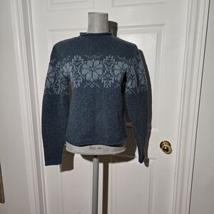 Sundance sweater 100% lamb wool floral pattern, Women’s medium
